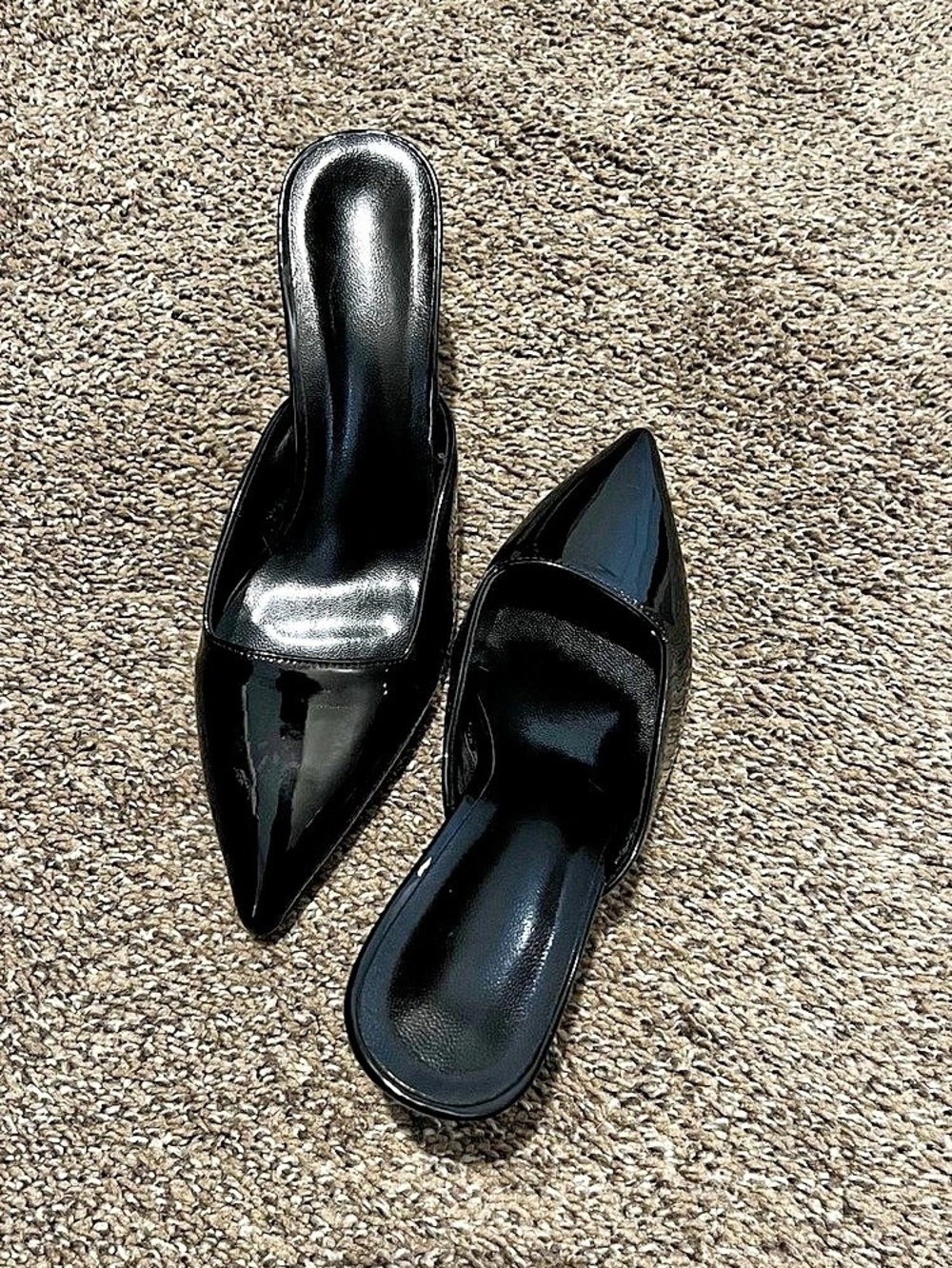 Black Pointed Toe Heels Like New